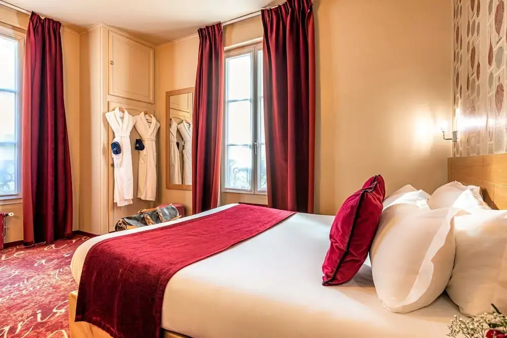Hotel Romance Malesherbes by Patrick Hayat 75