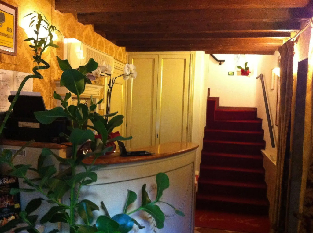 Hotel photo 13