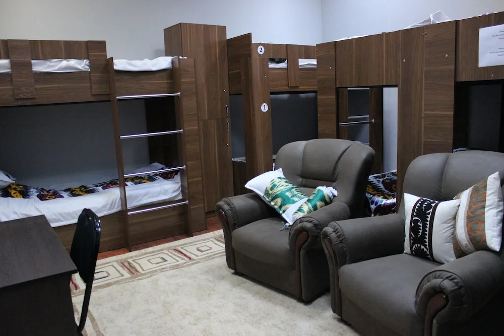 Кровать в общем номере в National Hostel
