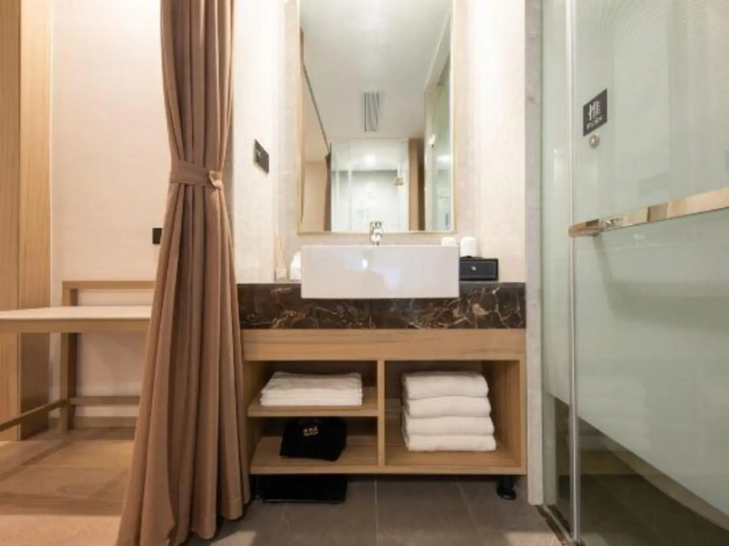 Yuemu Jiayuan Hotel