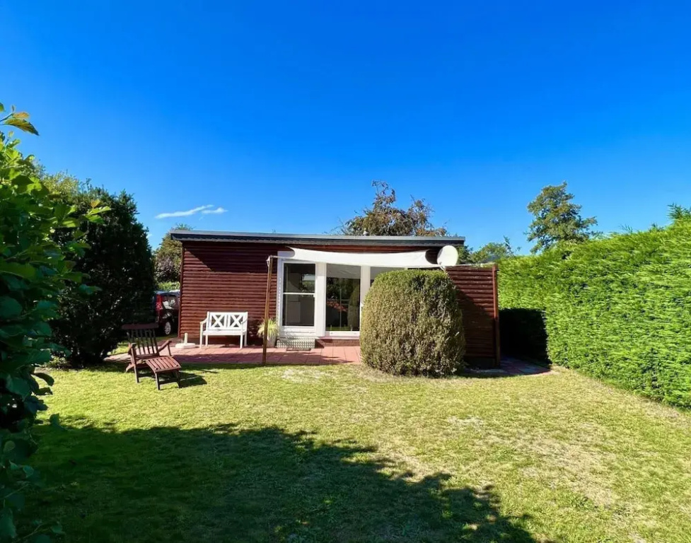 Spacious Bungalow With Garden in Park Eureka