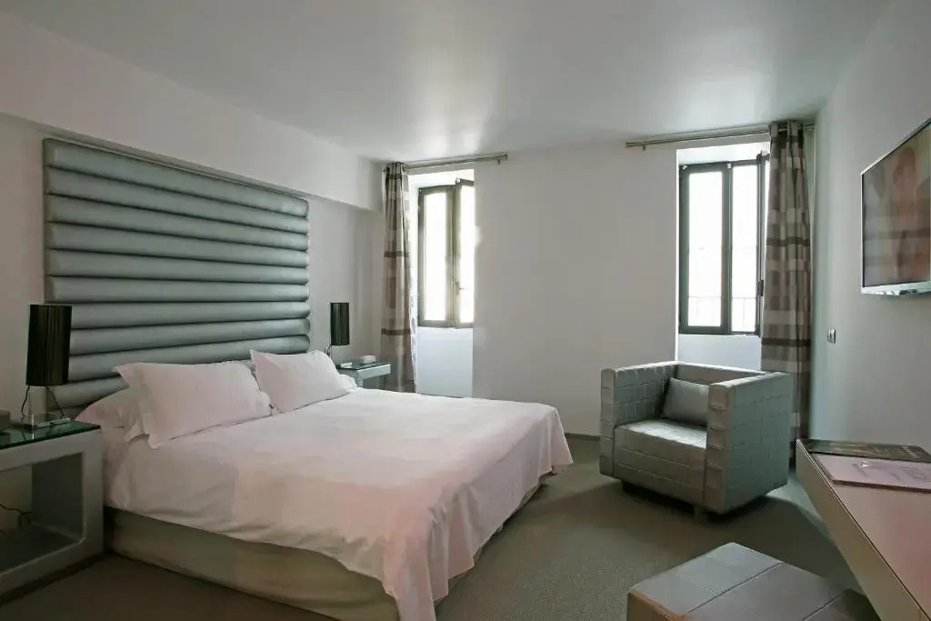 Privilege room