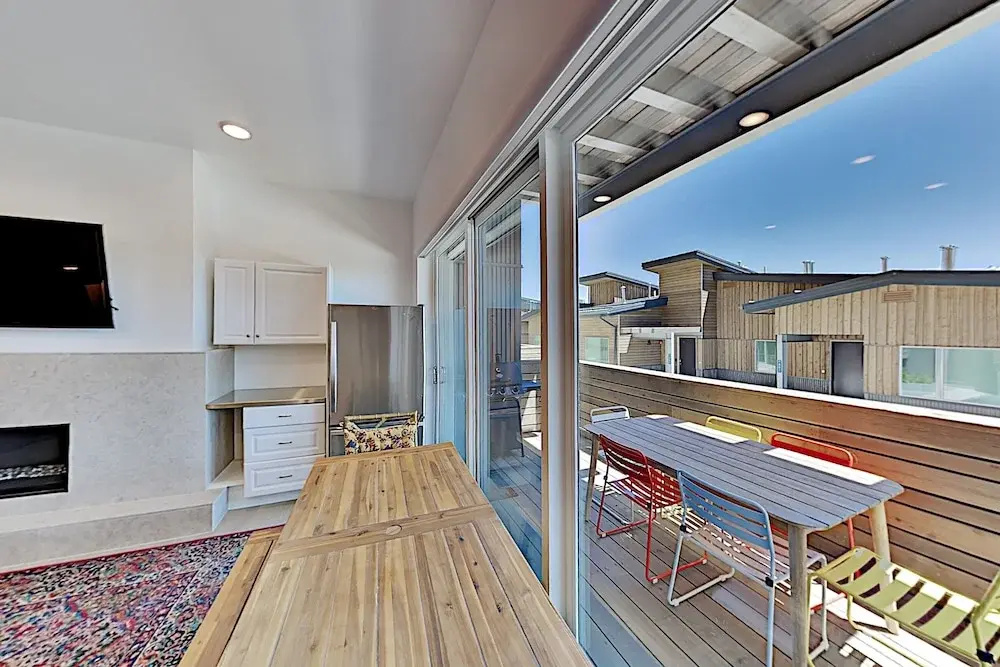 2752whmr 3 Bedroom Townhouse