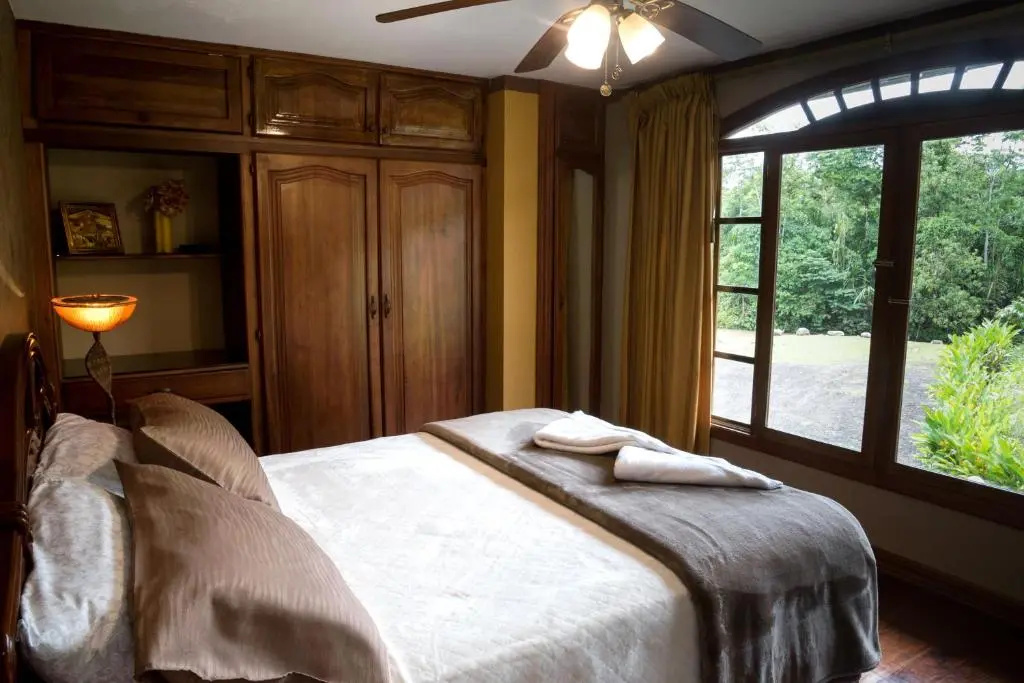 Standard Family room with garden view