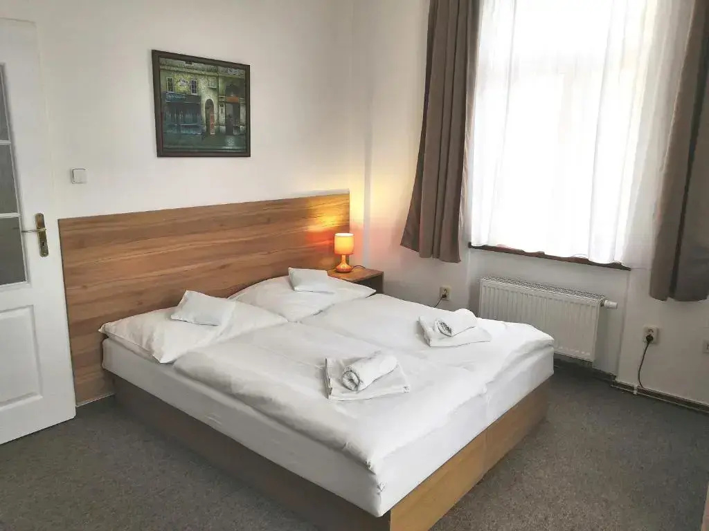 Economy room