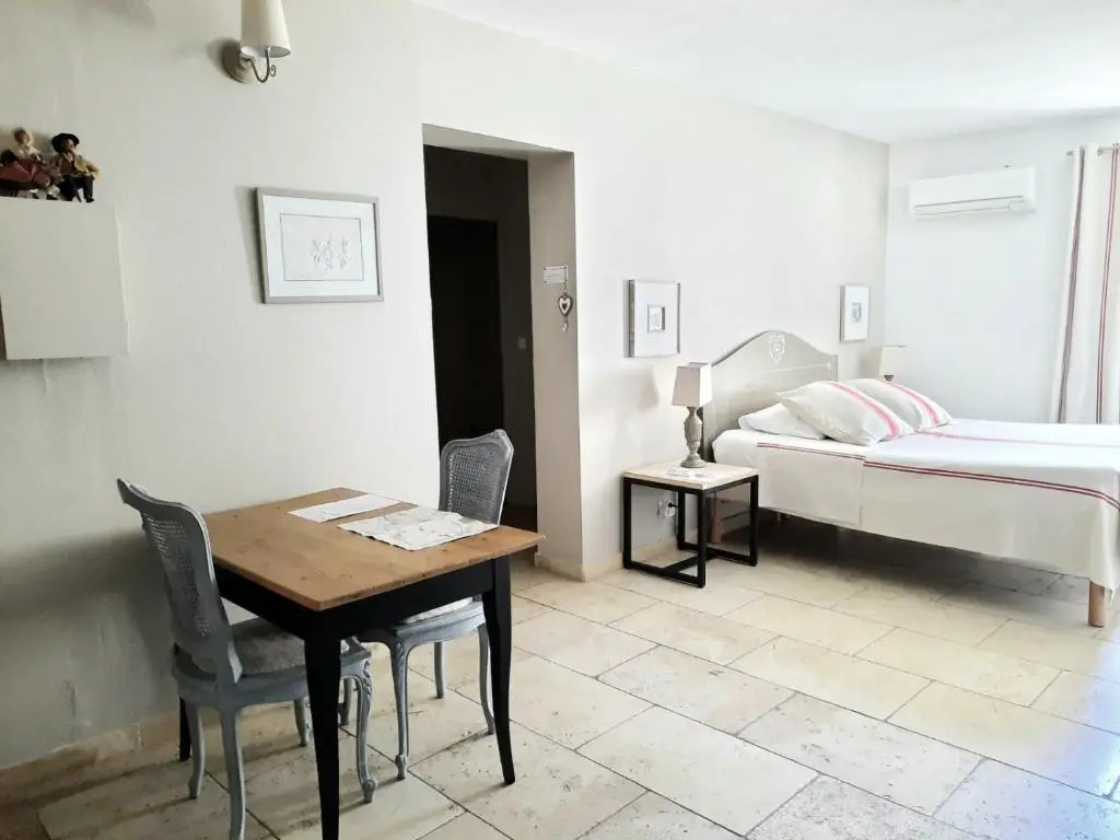 Un Coin De Luberon - Chambres