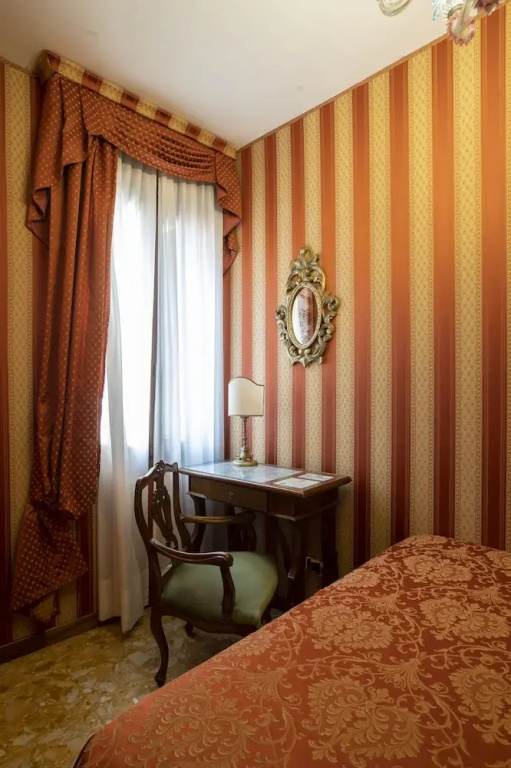 Classic Single room