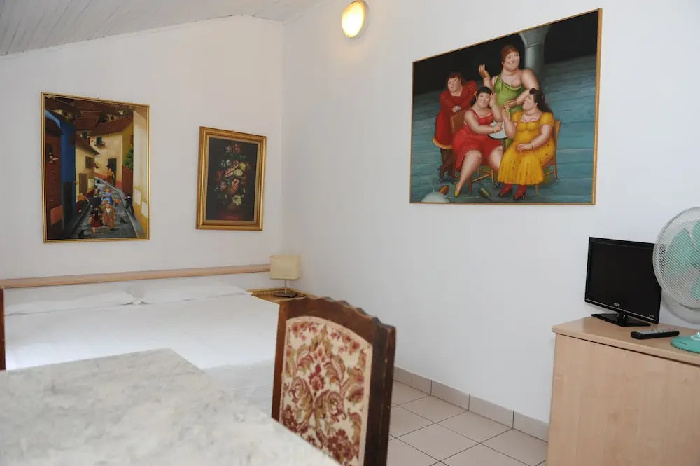 Hotel photo 13
