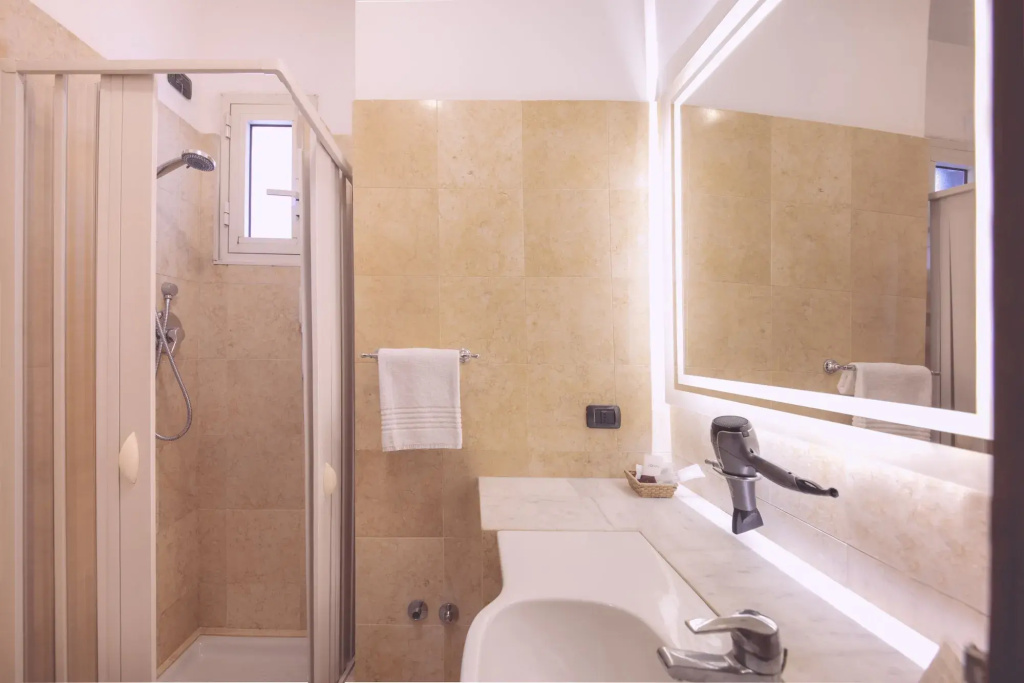 Hotel photo 28