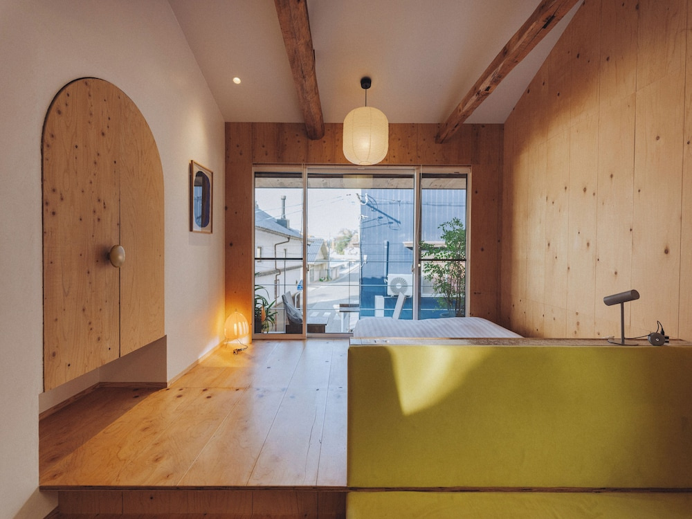 Deluxe Double room with partial sea view (full double bed)