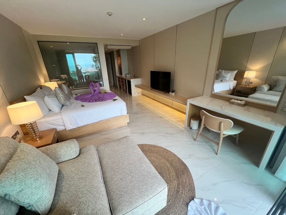 Luxtalay Khanom Hotel 2