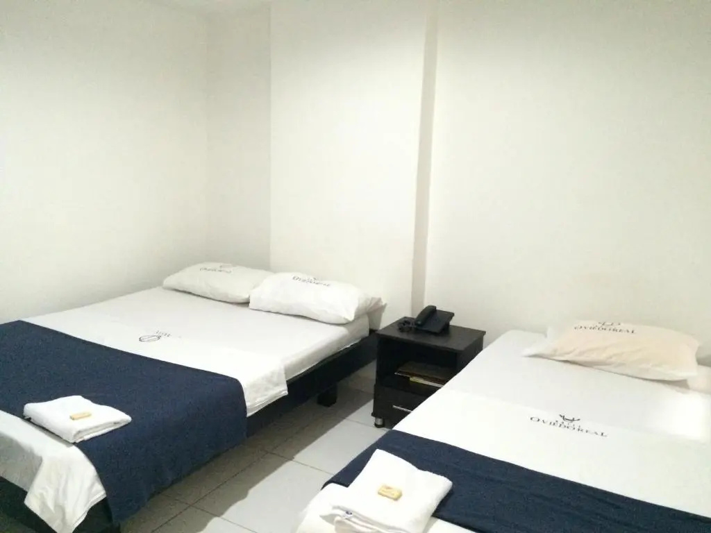 Hotel Oviedo Real - Chambres
