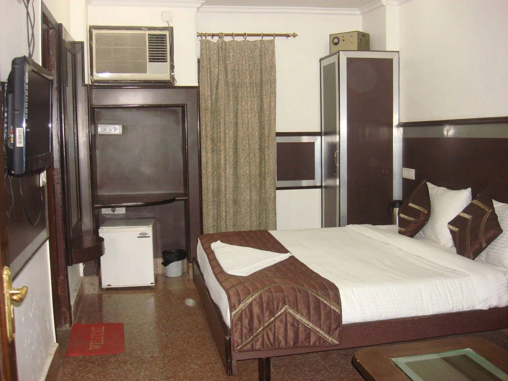 Hotel Rama Deluxe