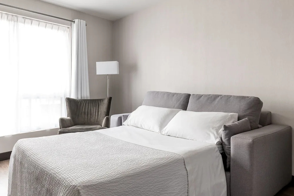 Double Junior Suite (full double bed)