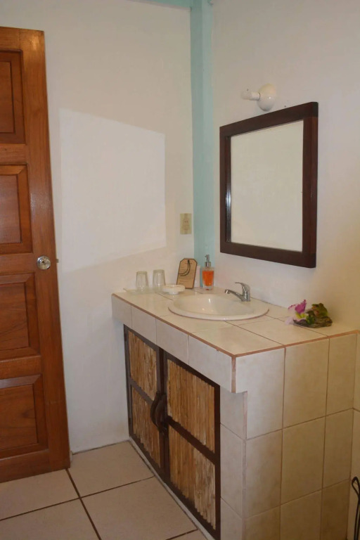 The Lookout Inn Lodge - фото 18