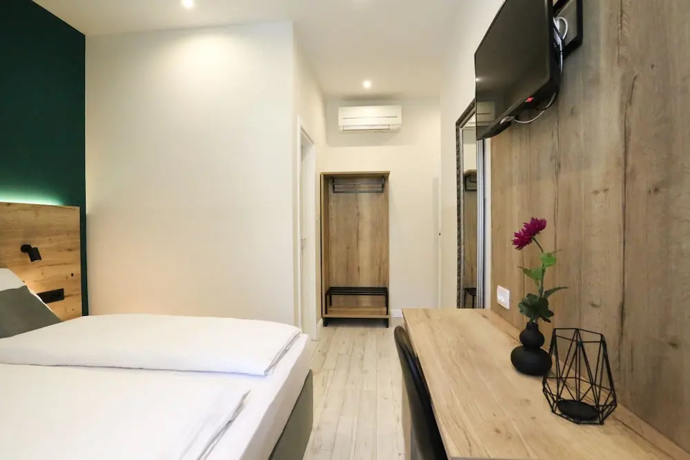 Bed&Breakfast Studio Kairos by null