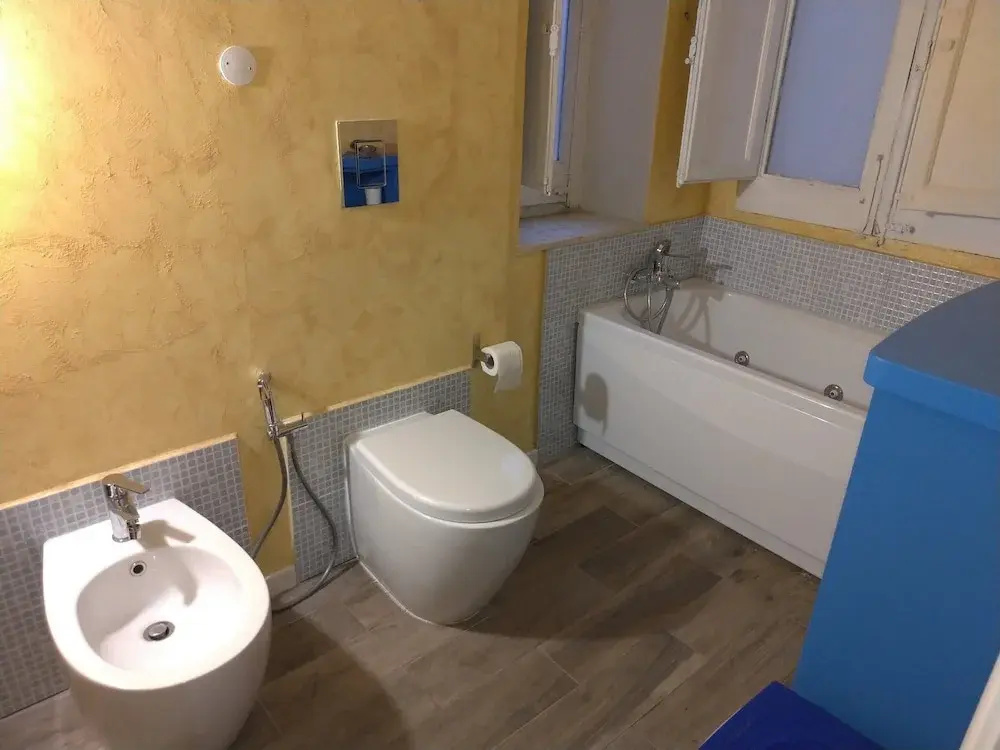 Comfort Quadruple room with city view