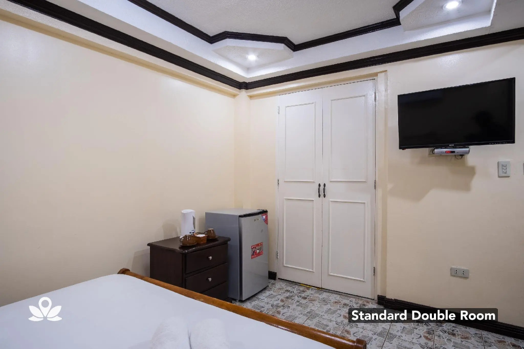 Standard Double room (full double bed)