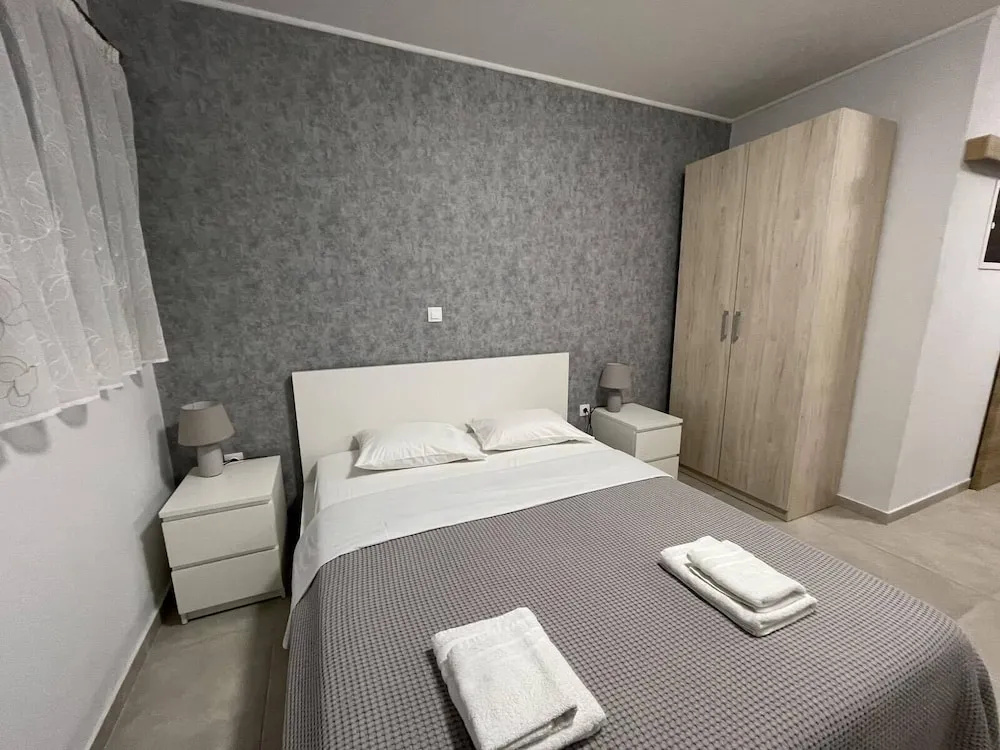 Avr Deluxe Suites 6 Airport Free Shuttle — 5