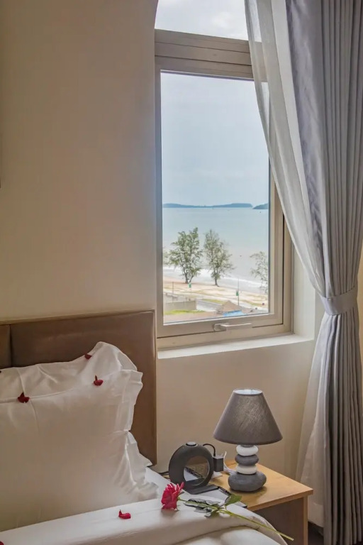 Двухместный номер Standard с красивым видом из окна 2 отдельные кровати в Sea Breeze Hotel & Villa