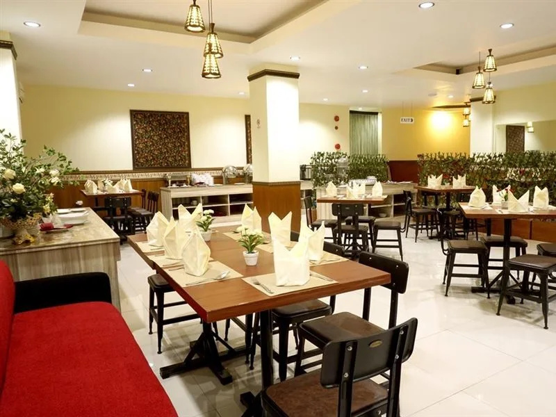 Food & Beverage