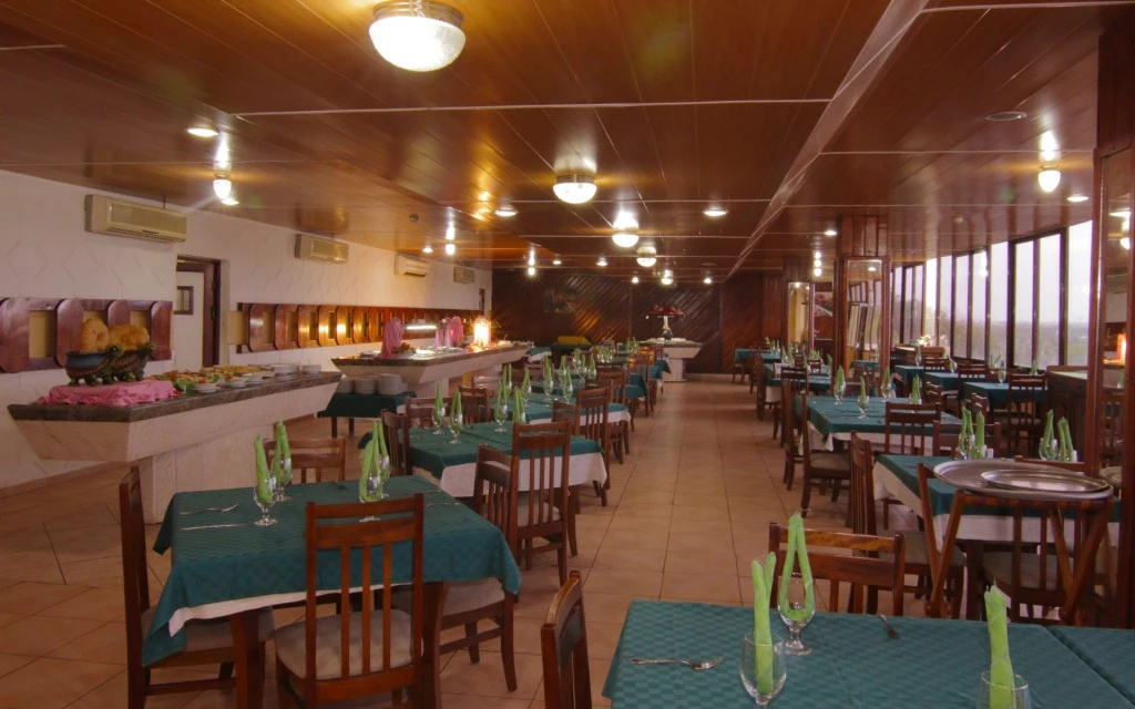 Food & Beverage