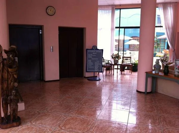 Lobby & Reception