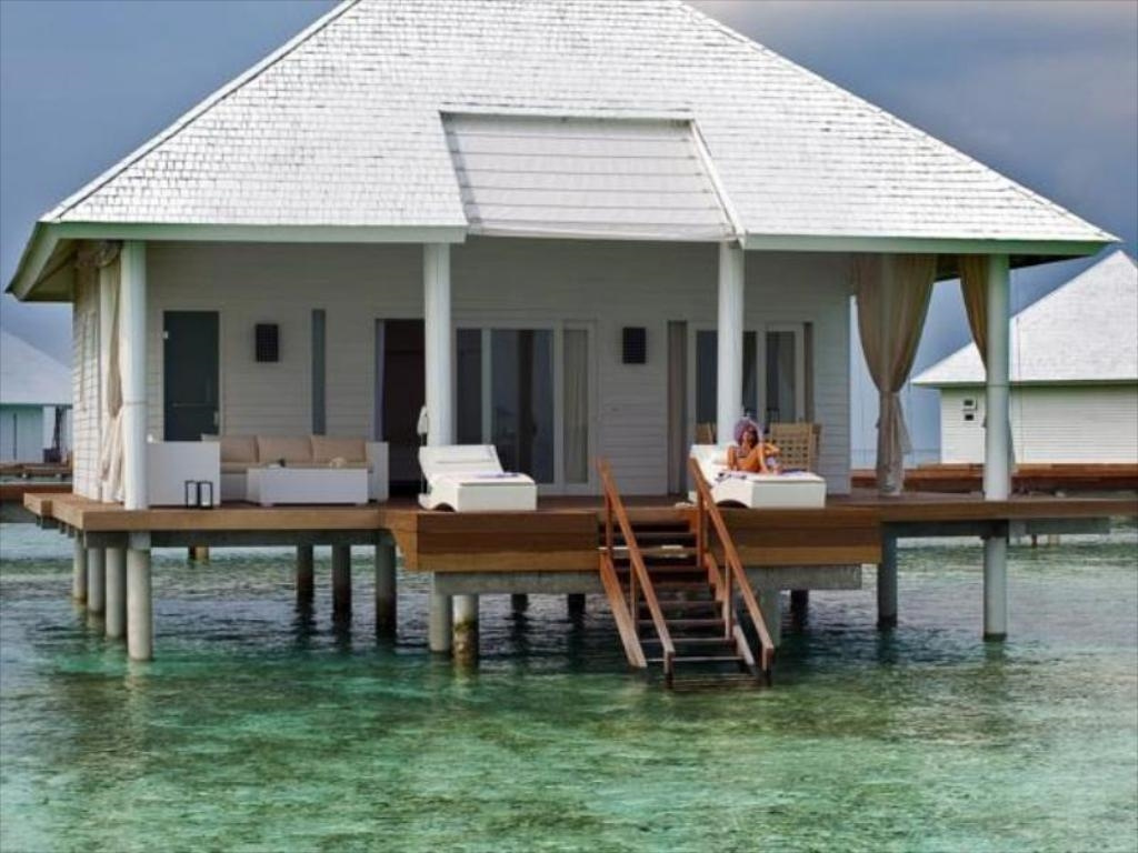 Beach & Waterfront