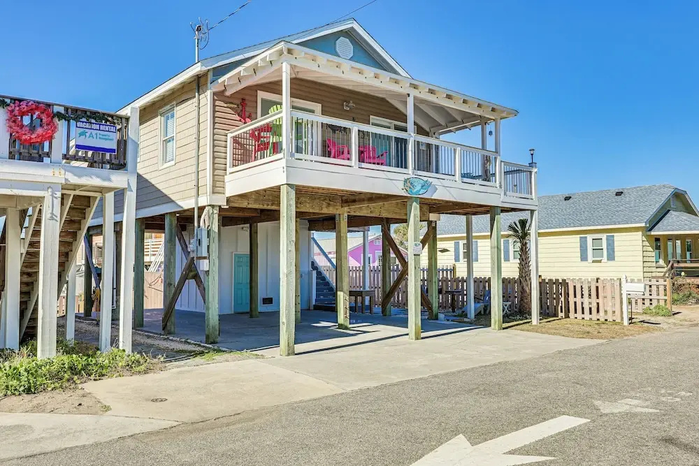 Ocean-view 'sea Gem' Bungalow: Steps to Beach!