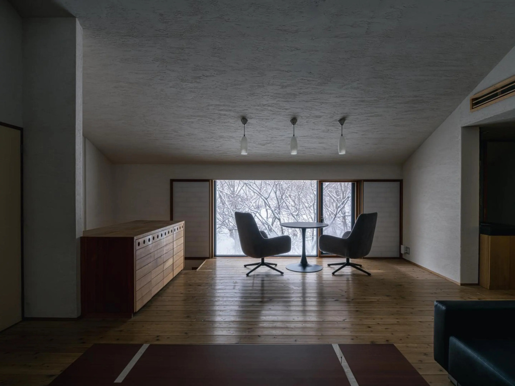 OTARU RETREAT by Onko Chishin — 4