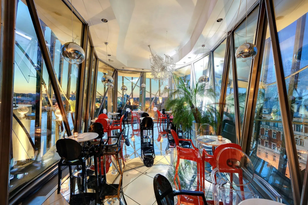 Dancing House hotel - Tančící dům - Général