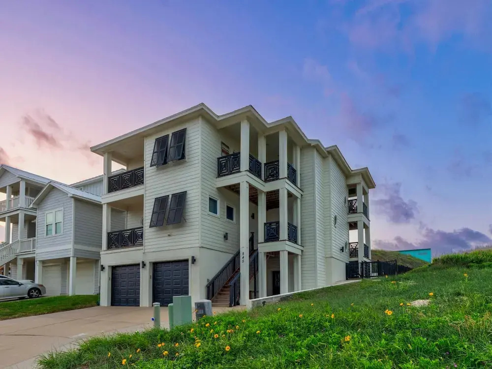 Salt and Horns by Silver Sands Vacation Rentals