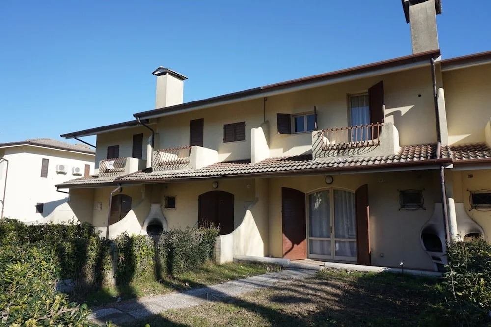 Charming Villa in the Heart of Porto S Margherita