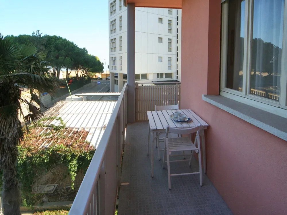 Balcony & Terrace