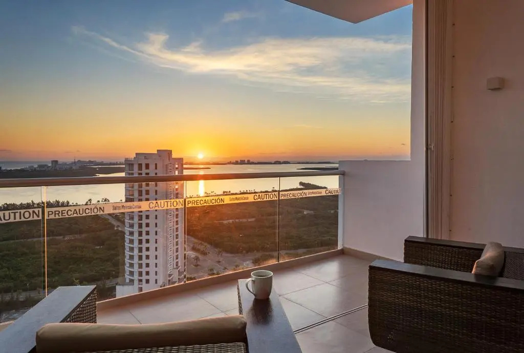 3 Bedrooms Suite with sea view
