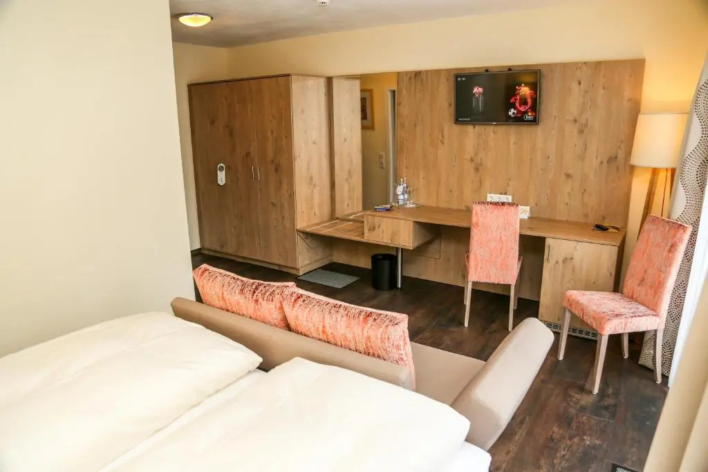 Hotel Hirsch - Chambres