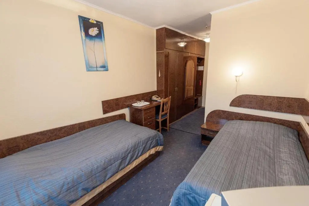 Economy room