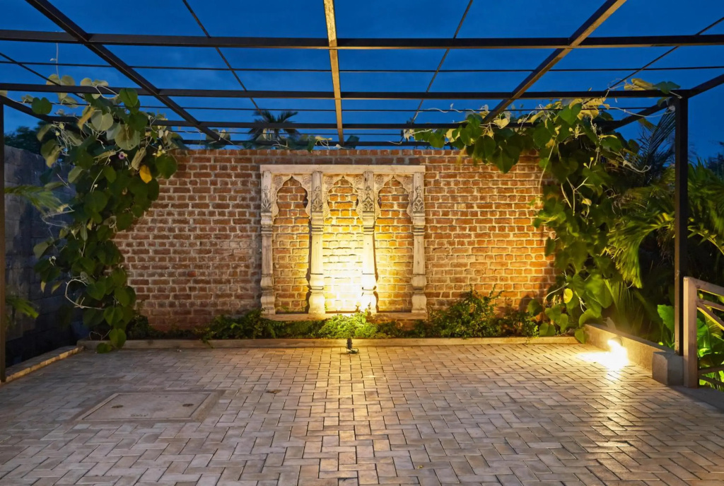 Ivy Villa