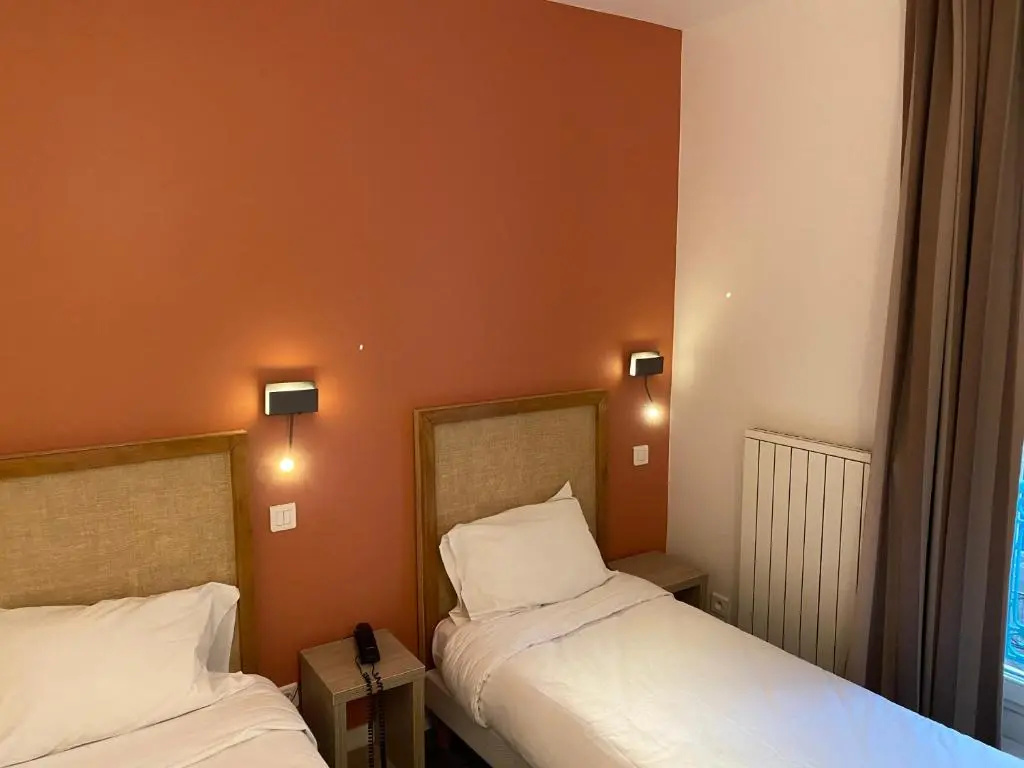 Standard Double room (twin beds)