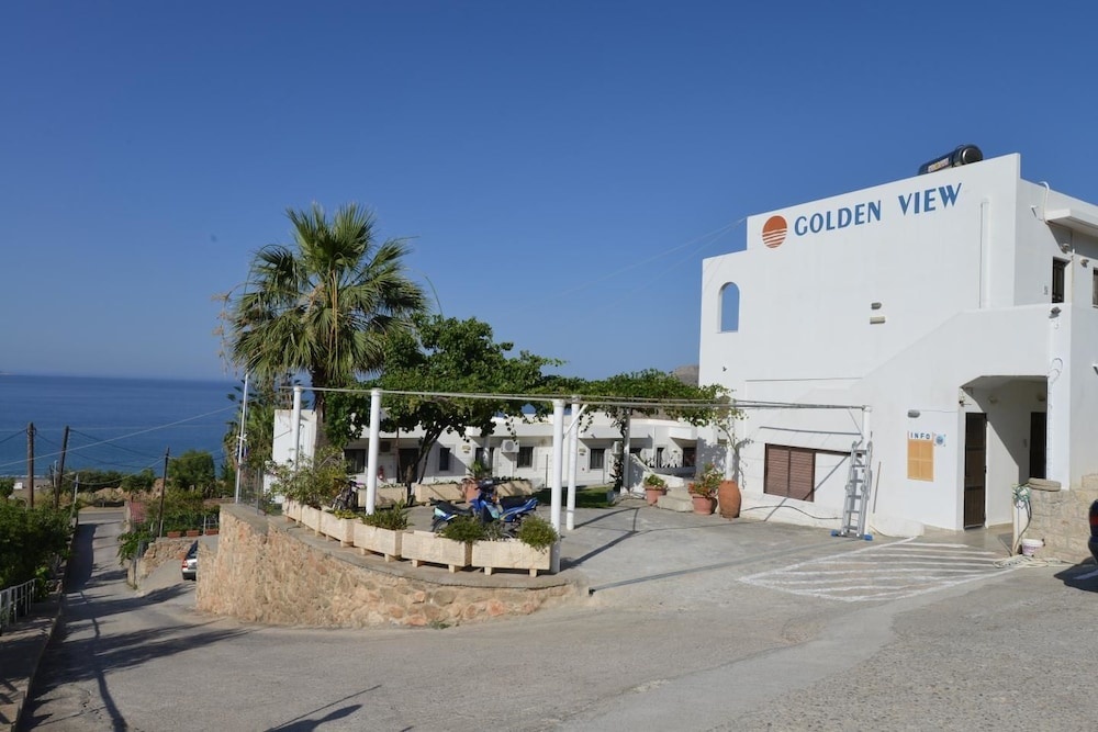 Golden View Studios 2 * Golden View Studios 2 *