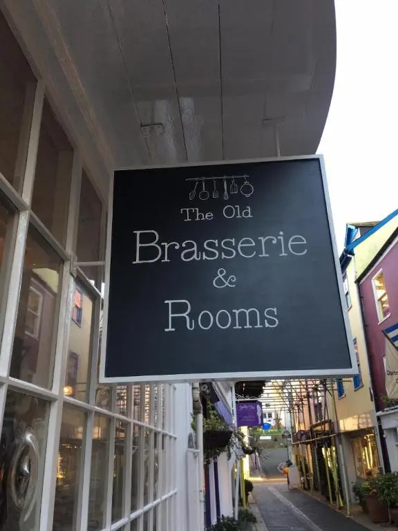 The Old Brasserie & Rooms @ no.8