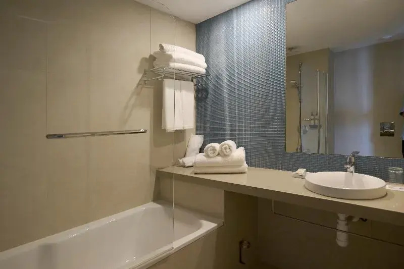 1 Bedroom Suite with balcony and with sea view