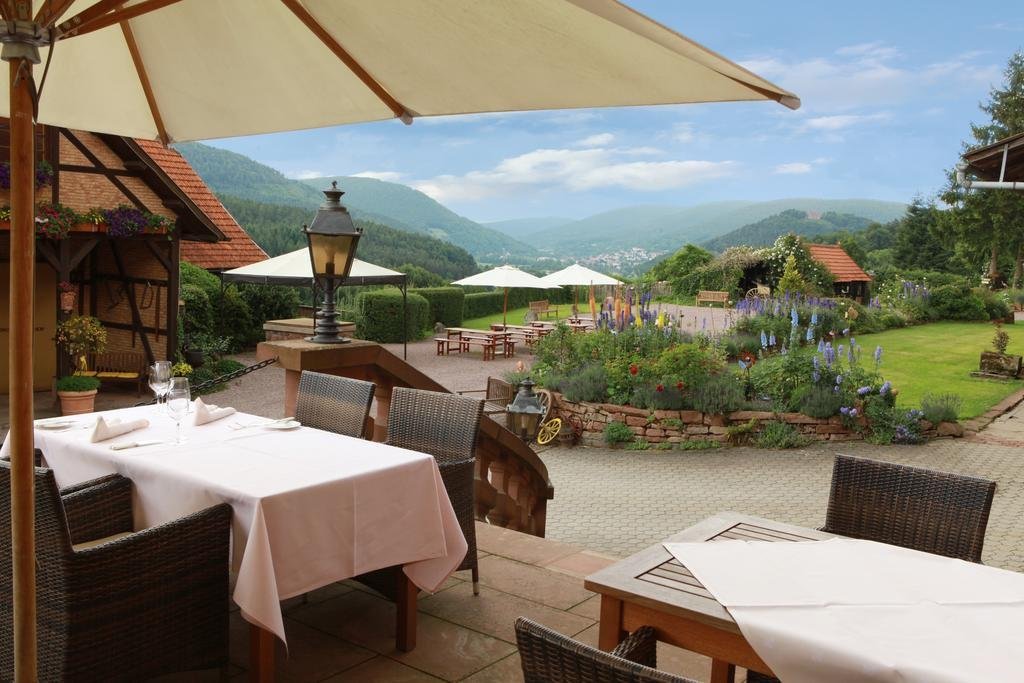 Landhotel & Restaurant Der Schafhof Amorbach image