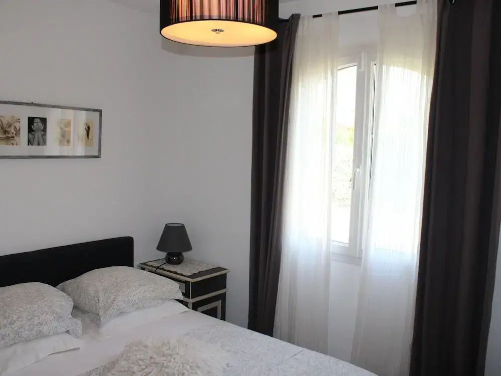 Voir la photo 2 — Holiday Home With Large Garden and Pool