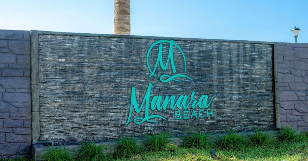 Manara Beach Resort