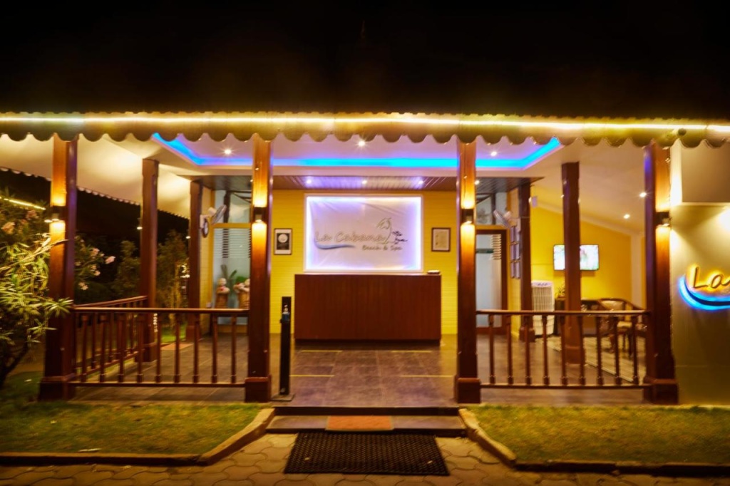 La Cabana Beach and Spa in Ashvem