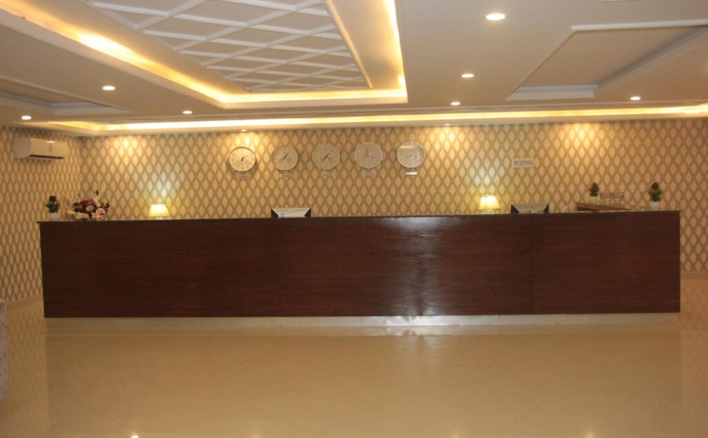 Grand Millennium Hotel by null