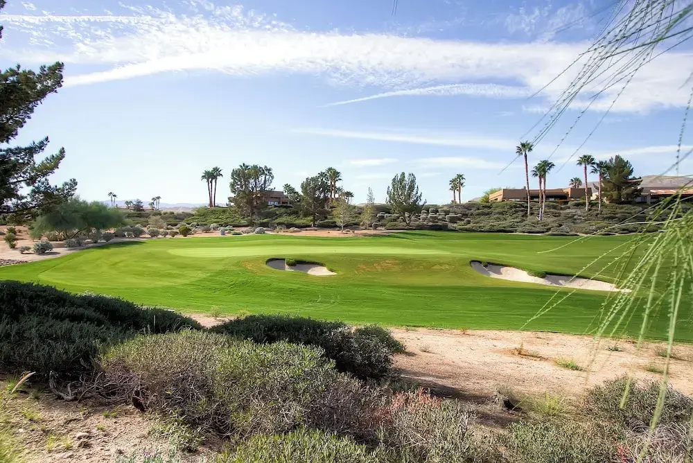 Country Club Home: 2br, 2 BA + Den ~ 1 Mi to Golf!