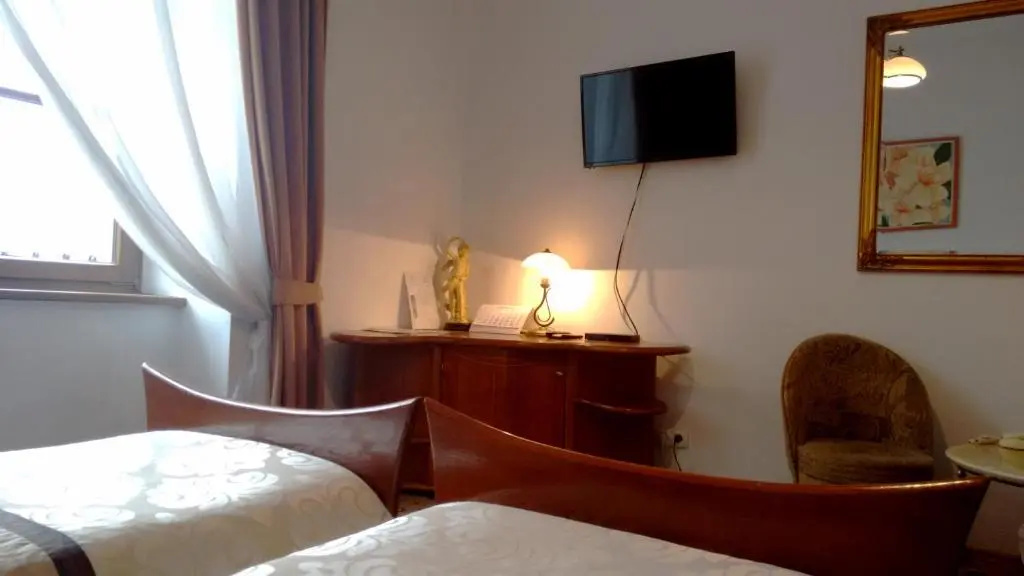 Hotel Bristol - Chambres