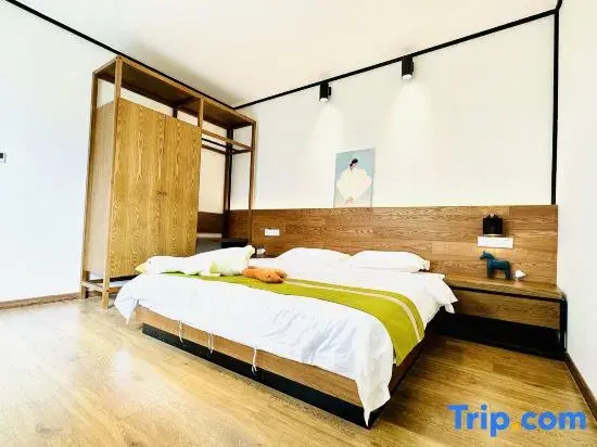 2 Bedrooms Quadruple Suite